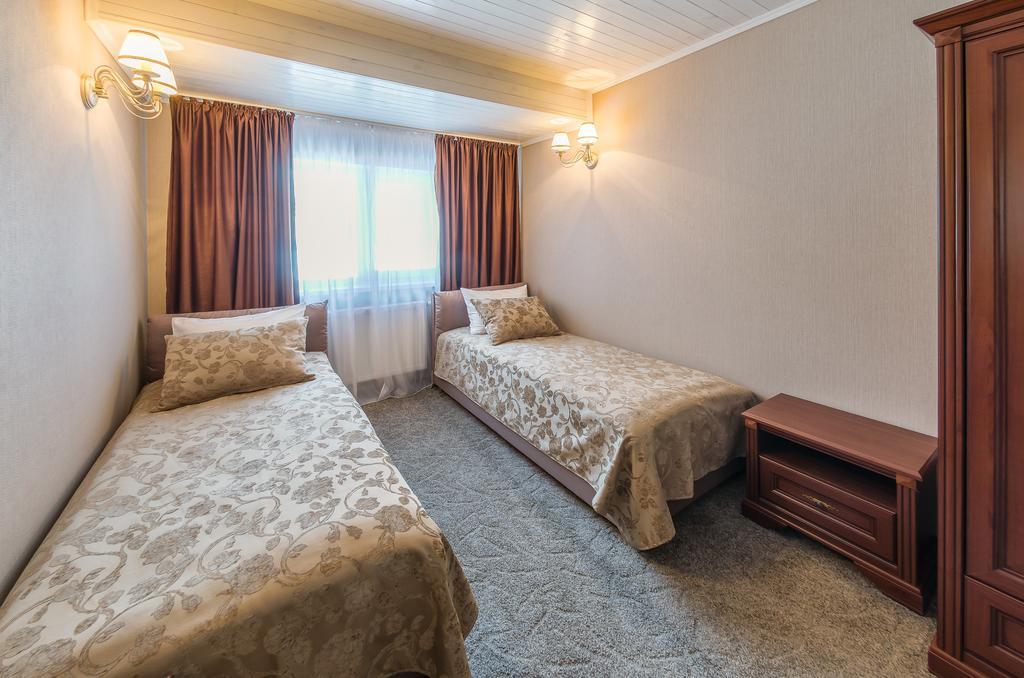 Апарт-Отель 5 Каминов Yasinya Room photo
