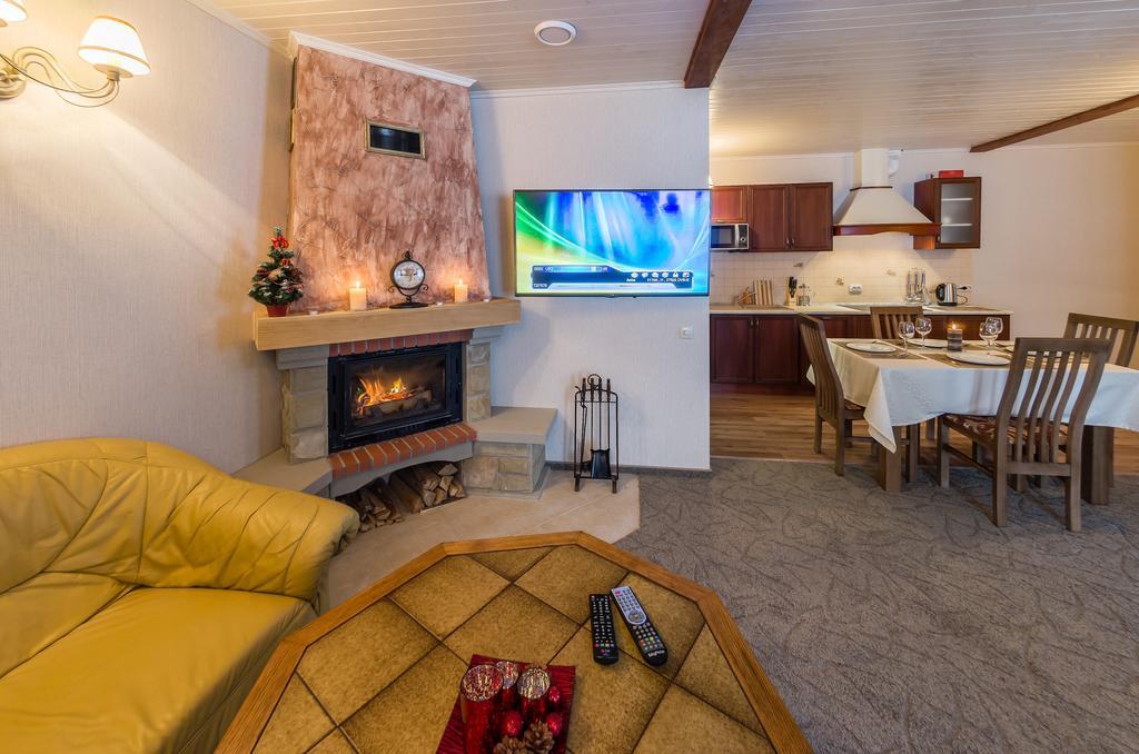 Апарт-Отель 5 Каминов Yasinya Room photo