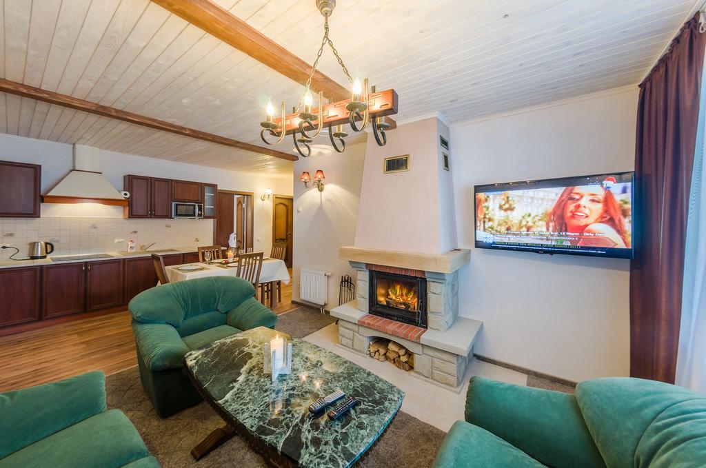 Апарт-Отель 5 Каминов Yasinya Room photo